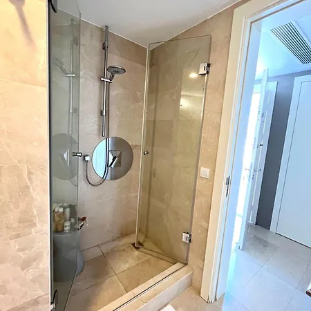 Отель Diamond Of - Luxury Oceanfront *